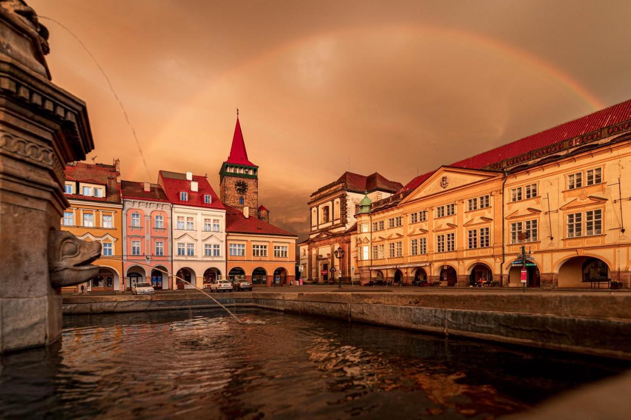 Rezidence U Prince C.1 Йичин Экстерьер фото